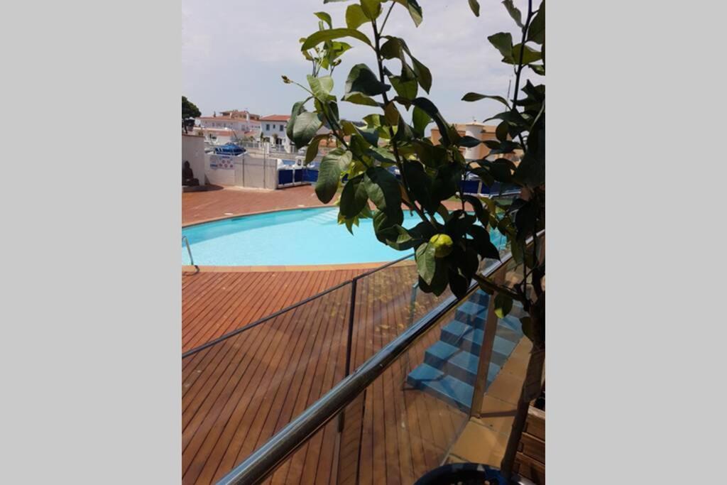 Appart Residence De Standing Calme Avec Piscine Roses Luaran gambar